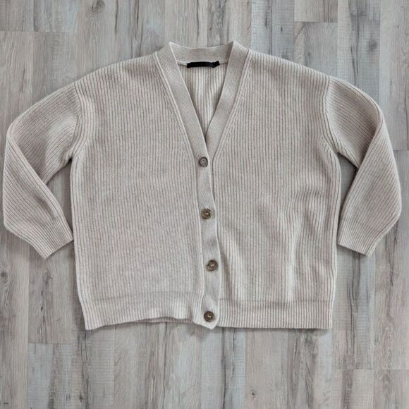 Jenni Kayne Cashmere Cocoon Cardigan in the color Oatmeal/Ivory, Small (A8) - Picture 2 of 5